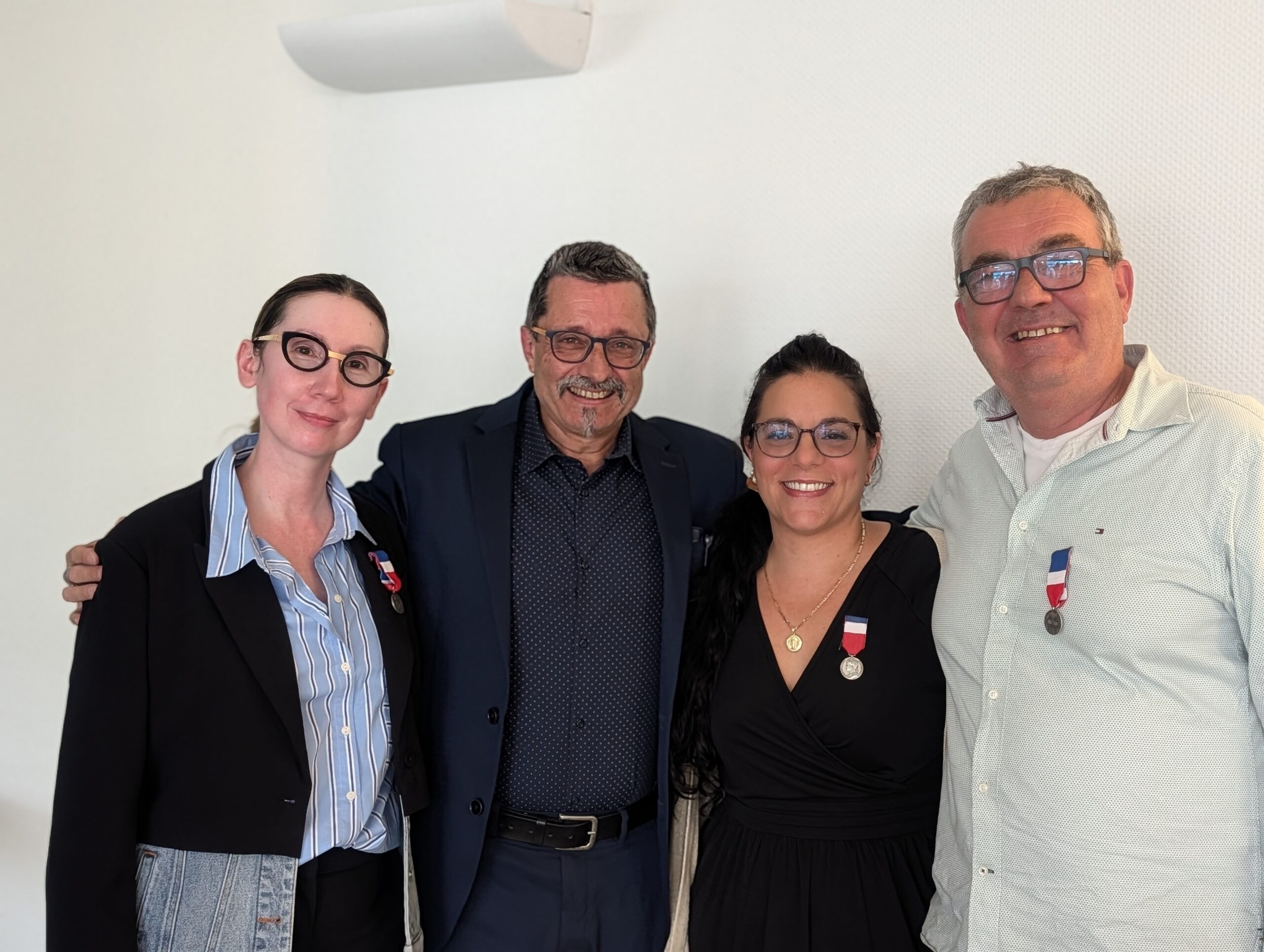 Lire la suite à propos de l’article Vingt ans de fidélité et d’engagement : trois collaborateurs honorés de la médaille du travail